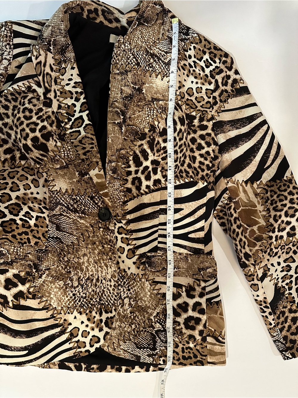 Chico’s Animal Print Patchwork Blazer Size 1 Leopard Zebra Snakeskin - Picture 9 of 9